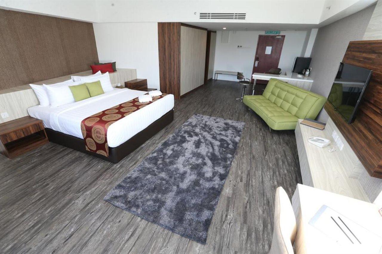 Amerald Resort Hotel Desaru Pengerang Extérieur photo