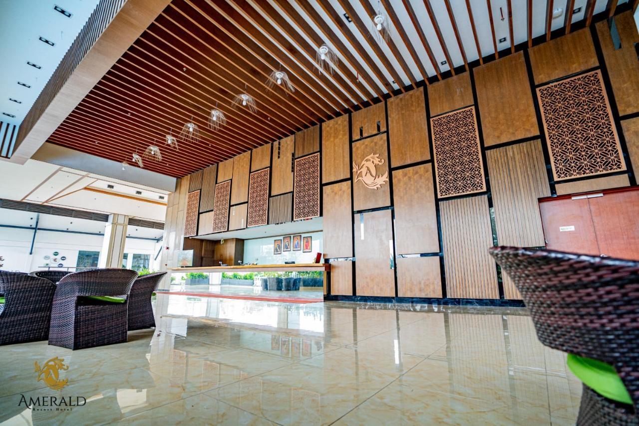 Amerald Resort Hotel Desaru Pengerang Extérieur photo